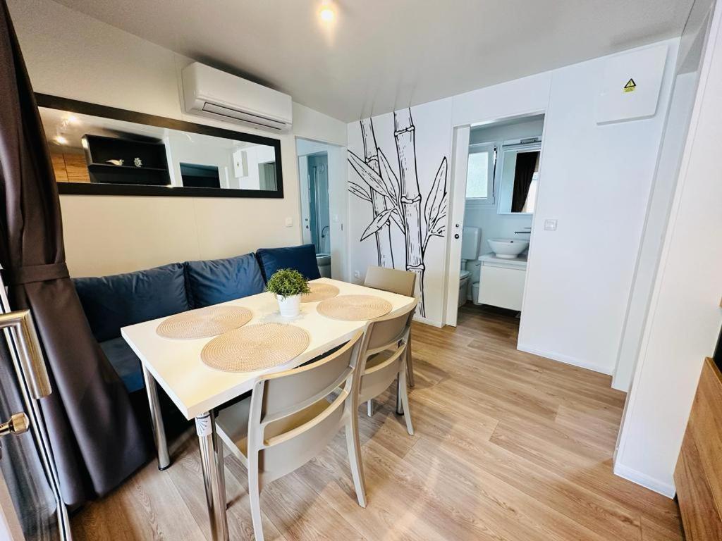 Mobile Home - Sea La Vie Biograd Na Moru Dış mekan fotoğraf